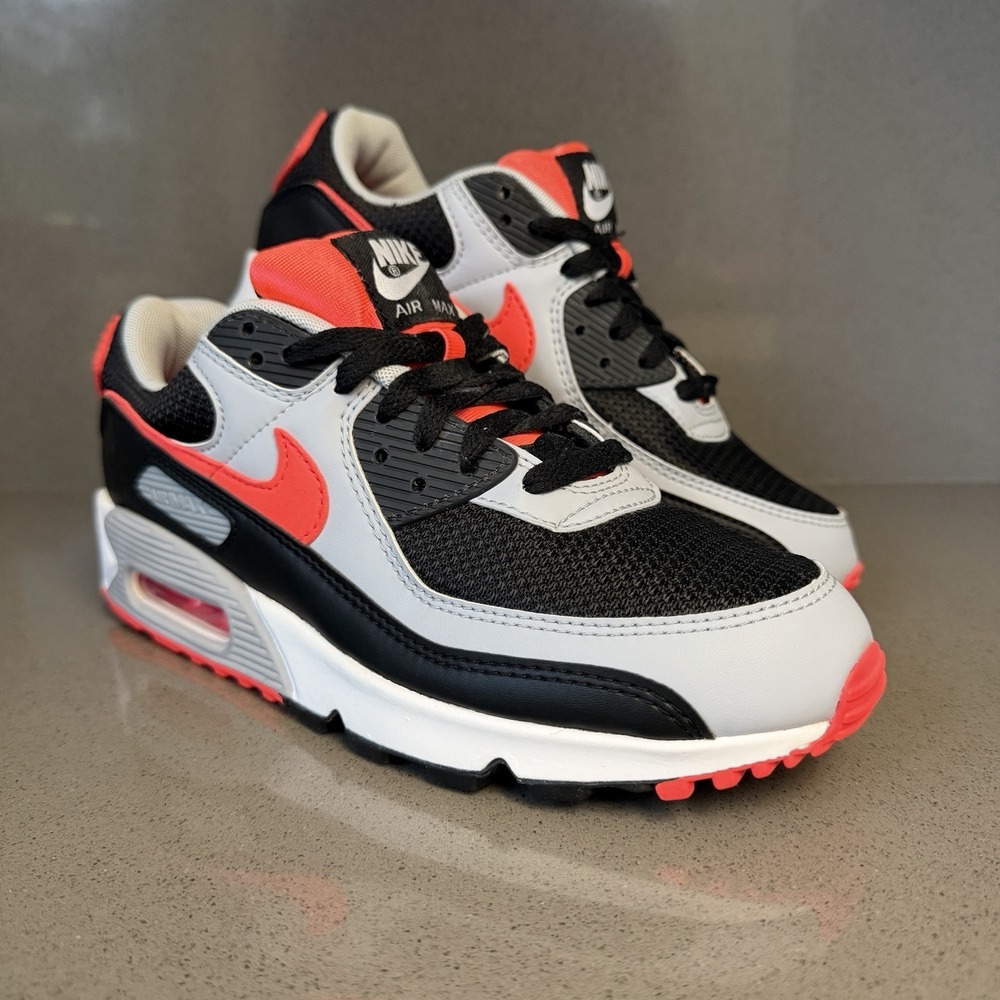 NEW Nike Air Max 90 Black White Radiant Red CZ4222-001 Men's Sz 7‎ Women's Sz 9
